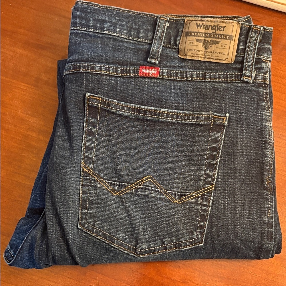 Wrangler Men's Dark Blue Slim Straight Jeans 36/32